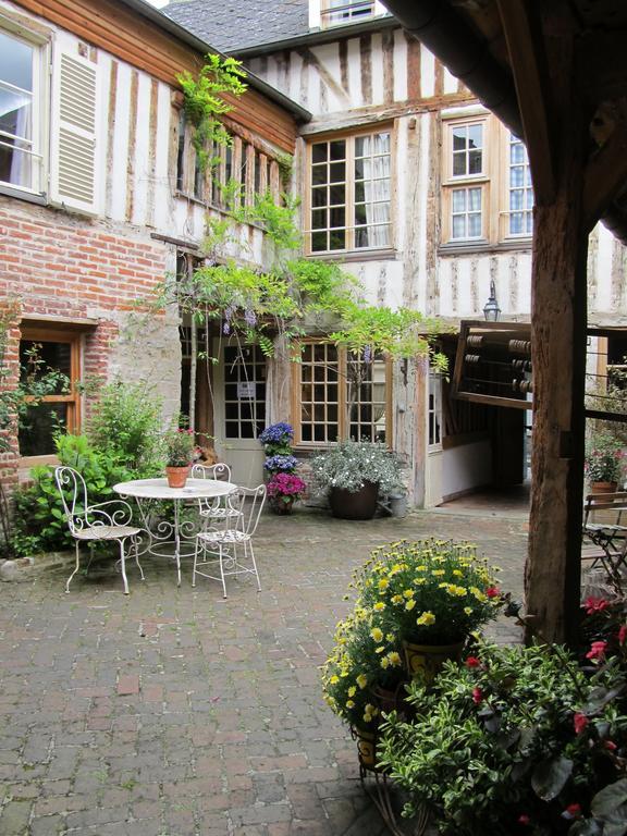 Chambres D'Hotes A L'Ecole Buissonniere Honfleur Exteriör bild